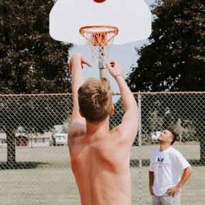 Meet your Posher, Zach